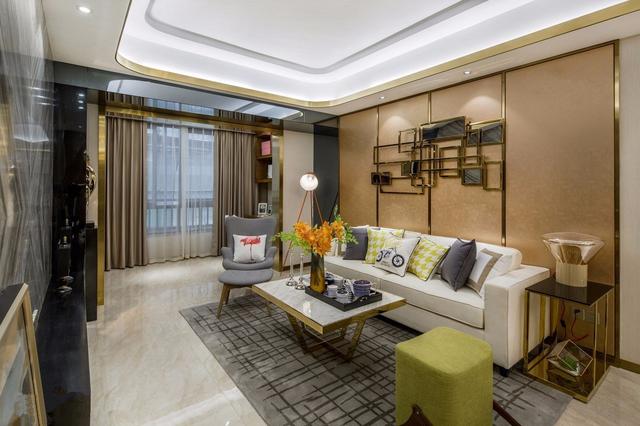 把不銹鋼條嵌到墻上，簡單點(diǎn)綴好高檔！